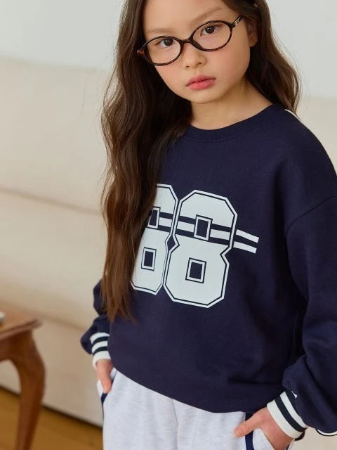 88 Piping Sweatshirts