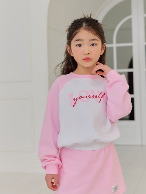 Love Raglan Tee