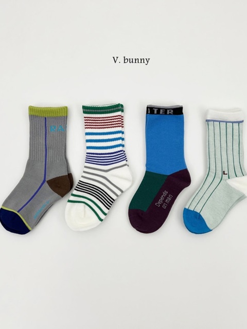 Line R Socks Set