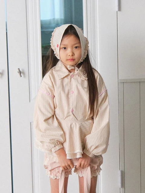 Jane Windbreaker