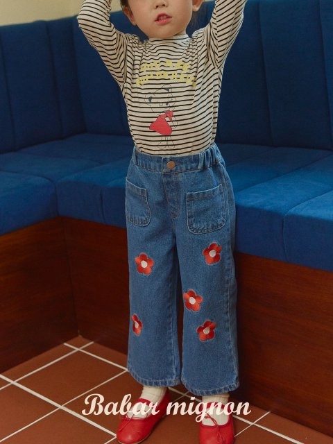 Flower Embroidery Jeans Flower Embroidery Jeans