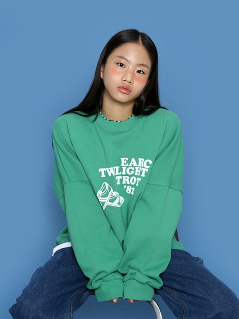 Trot Collar Sweatshirts Small