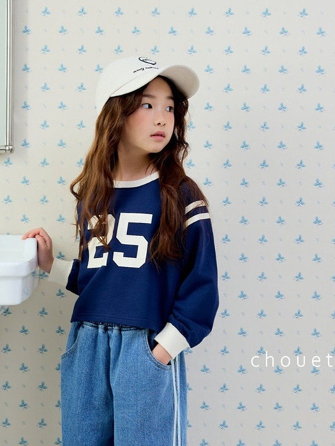 25 Raglan Sweatshirts