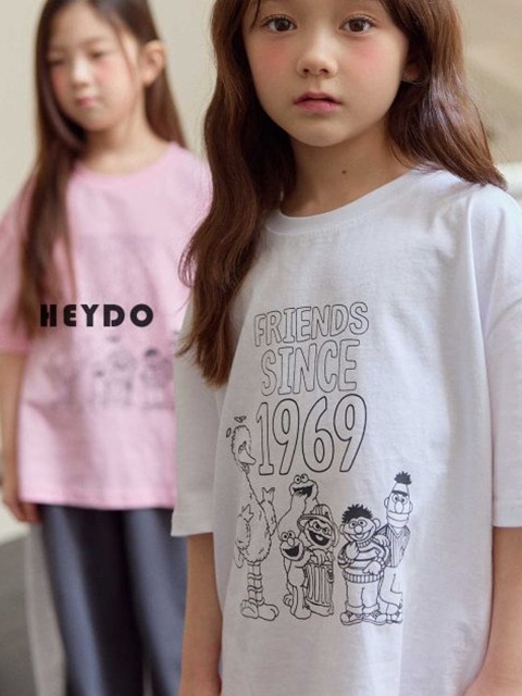 Friends Short Sleeve Tee