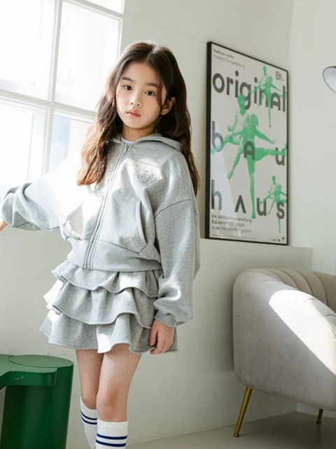 07 Crop Hooded Zip-up Jacket