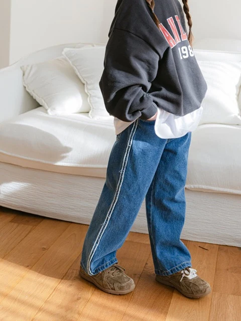 Side Skirt Jeans