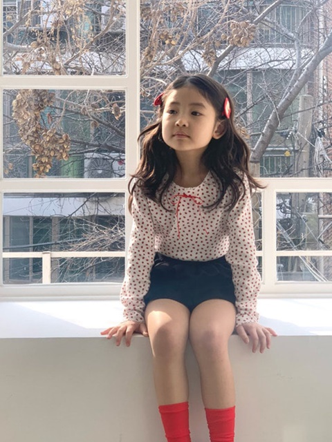 Vely Lace Strawberry Tee