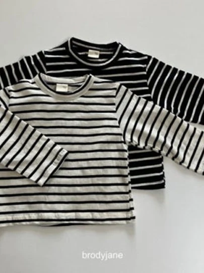 Middle ST Long Sleeve Tee