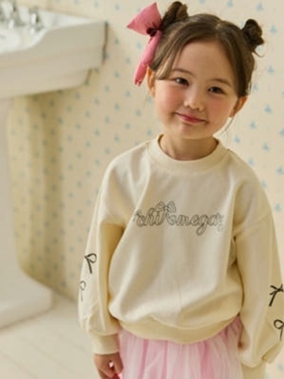 Nana Ribbon Tee
