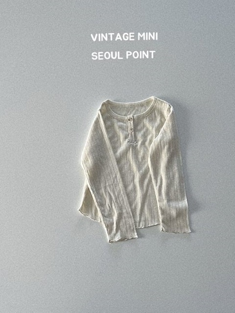 Eyelet Button Tee