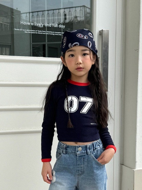 07 Raglan Tee 07 Raglan Tee