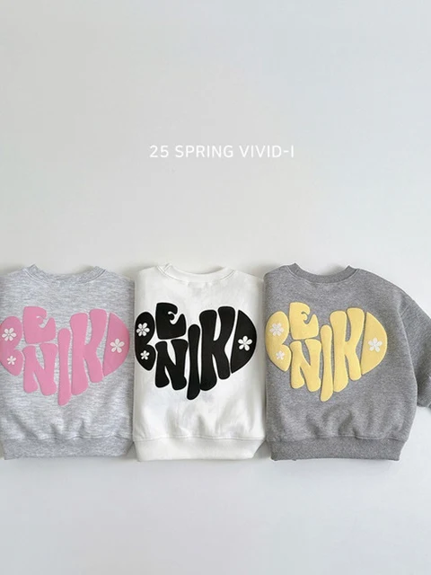 3D Heart Sweatshirts