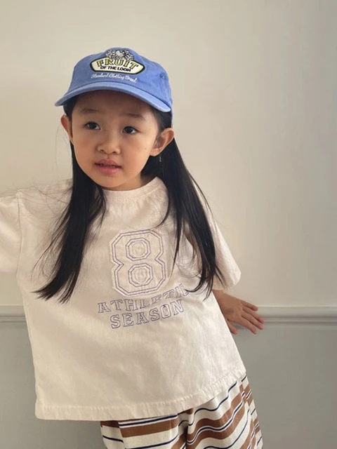 8 Embroidery Tee