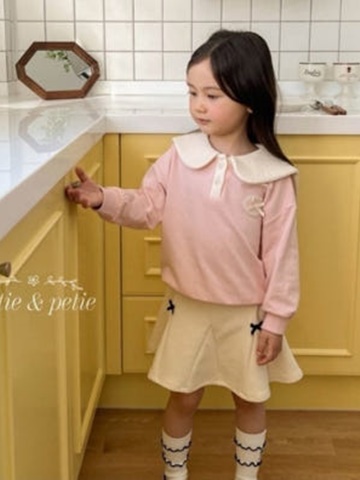Ribbon Collar Sweatshirts