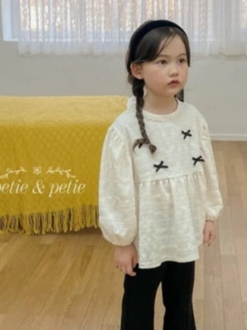 Romi Ribbon Blouse Romi Ribbon Blouse