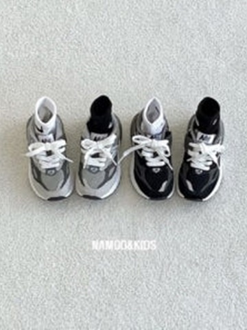 88 Sneakers