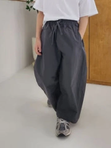 Dart Baggy Pants