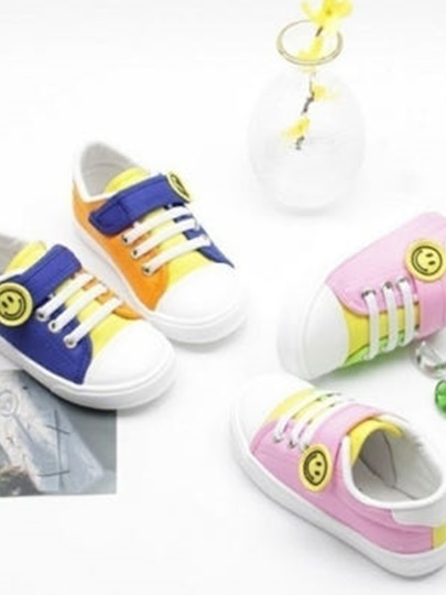 Peekaboo Smile Color Slip-on Peekaboo Smile Color Slip-on