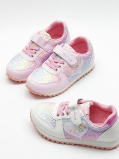 Merry M Glossy Sneakers