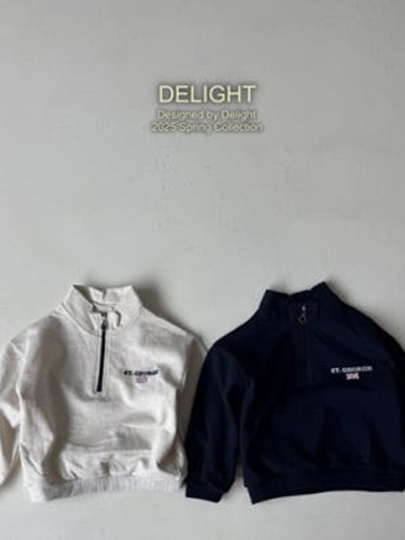British George Half Zip-up Tee (with Mom) British George Half Zip-up Tee (with Mom)