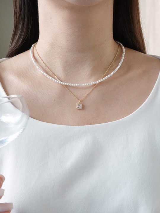 Stephanus Layered Pearl Necklace