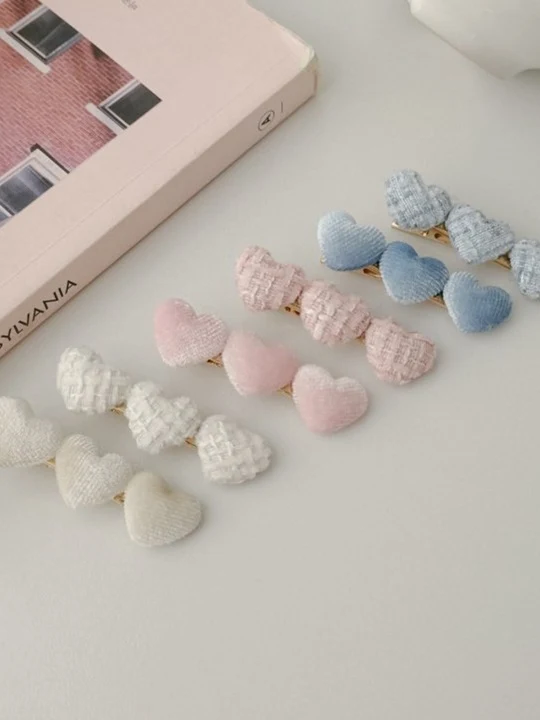 Velvete Tweed Heart Hairpin Set Velvete Tweed Heart Hairpin Set