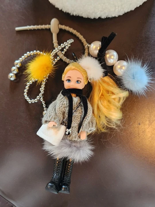 Knit Ball Blonde Doll Keyring Knit Ball Blonde Doll Keyring