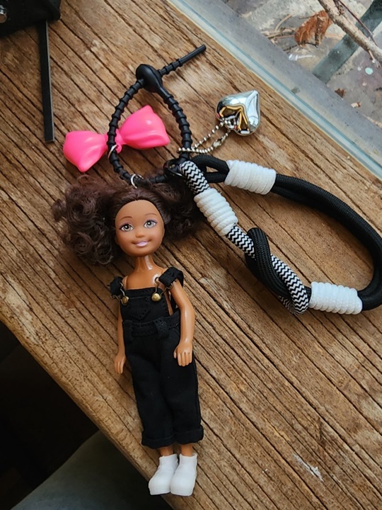 Black Suspender Strap Keyring