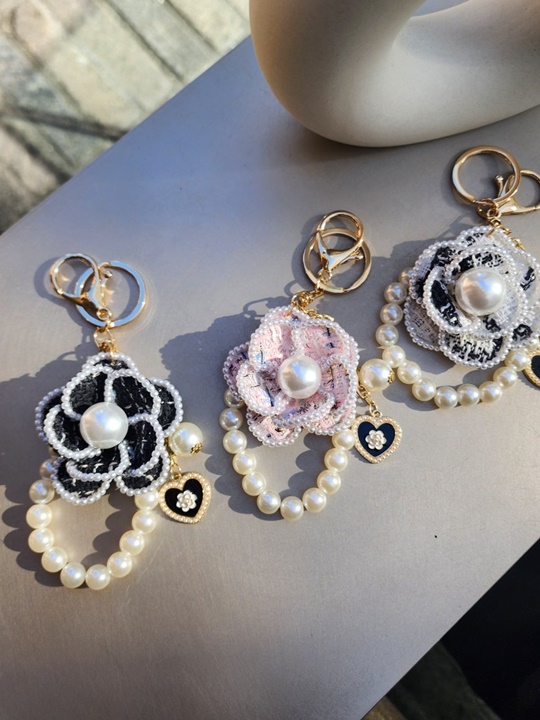 Tweed Corsage Ribbon Keyring
