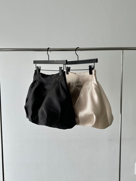 Balloon Mini Skirt