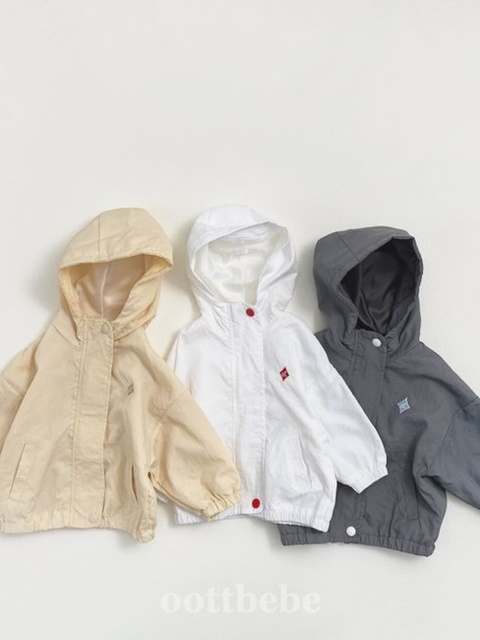 Camp Windbreaker Camp Windbreaker