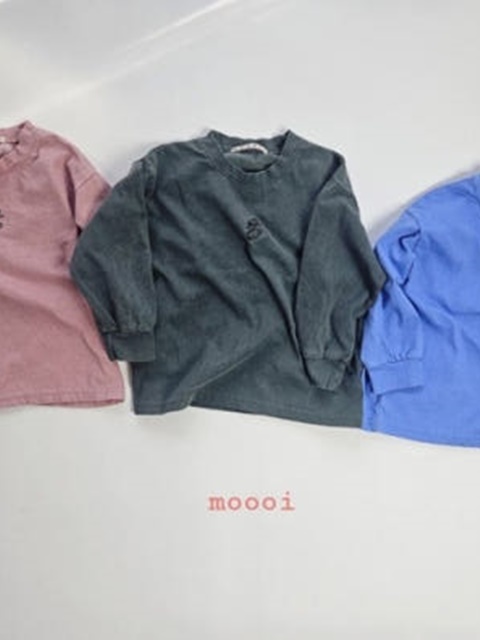 Jumping Embroidery Tee Jumping Embroidery Tee