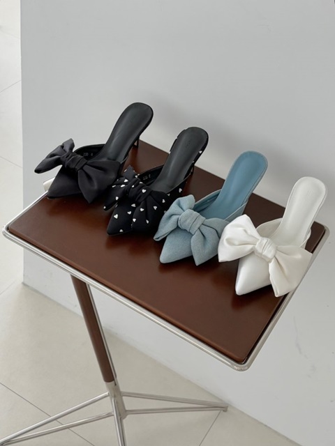 Stiletto Wang Ribbon Heel