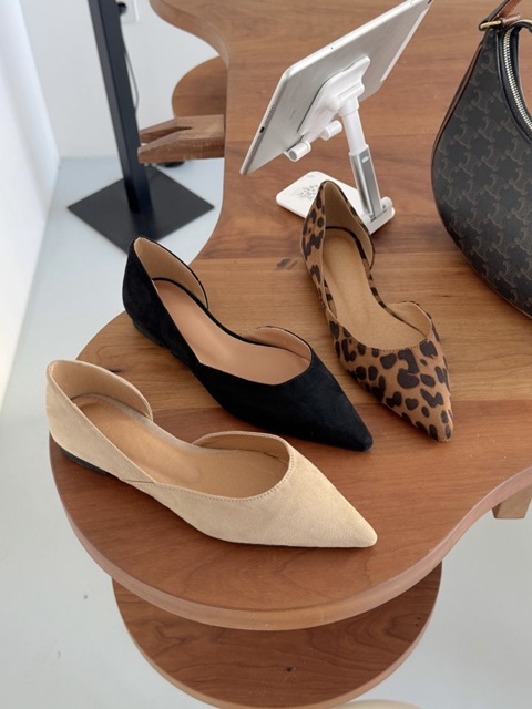 Stiletto Flat