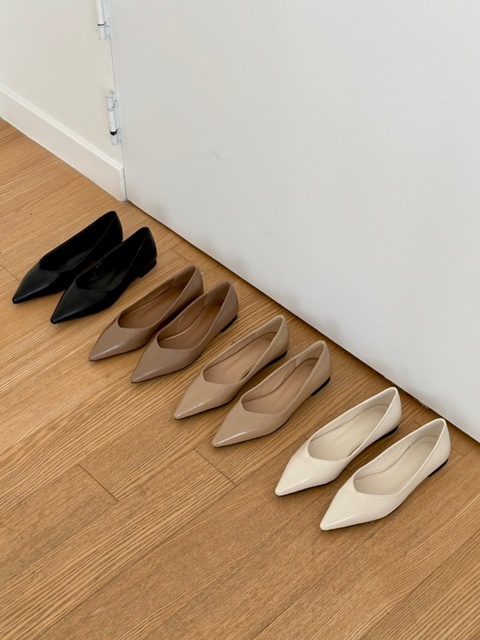 Basic Stiletto Flat