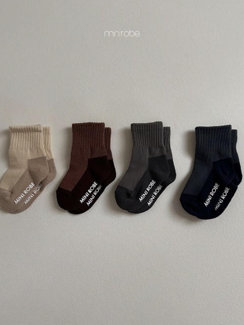Peanut Socks Set