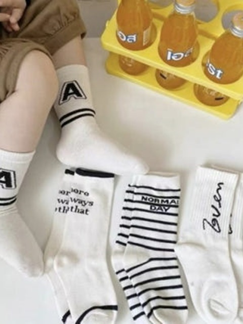 Lettering Socks Set