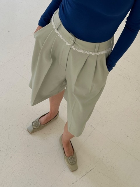 Lace Bermuda Pants