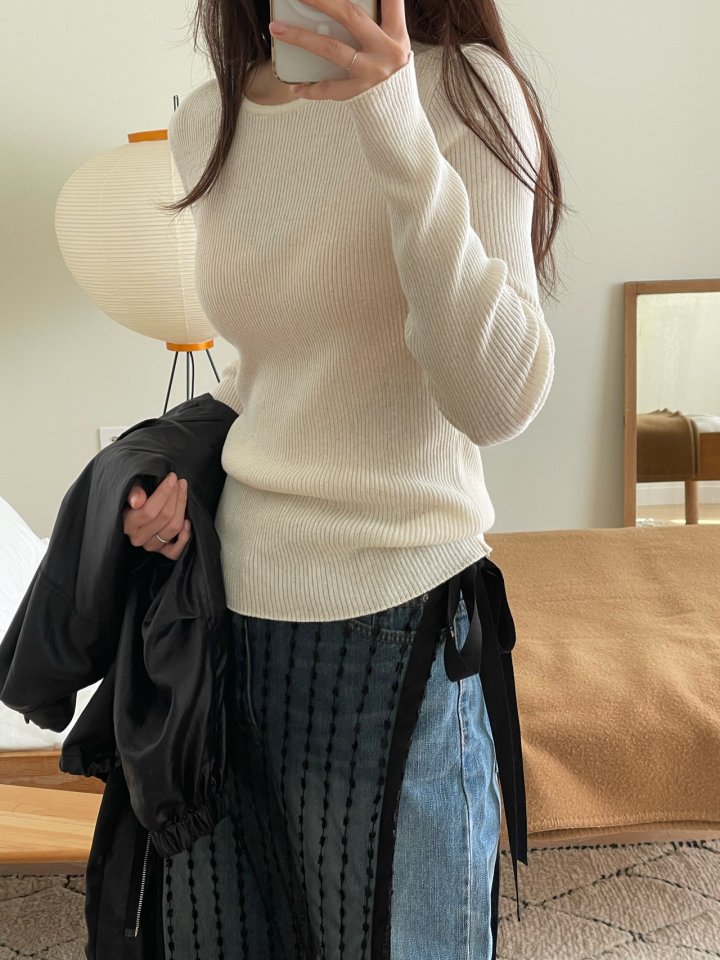 Amygrace - Korean Women Fashion - #momslook - Haper Lip Round Knit Pullover - 3