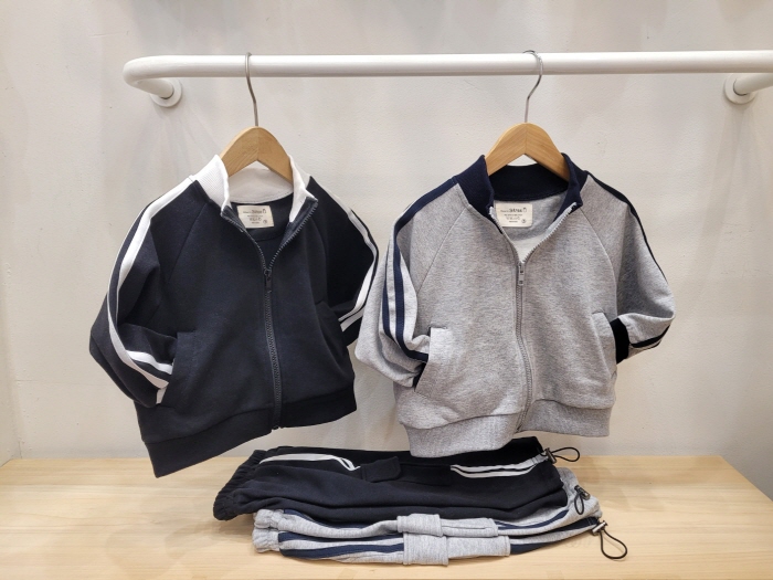 Atree - Korean Women Fashion - #momslook - 2-line Zip-up Jacket - 9