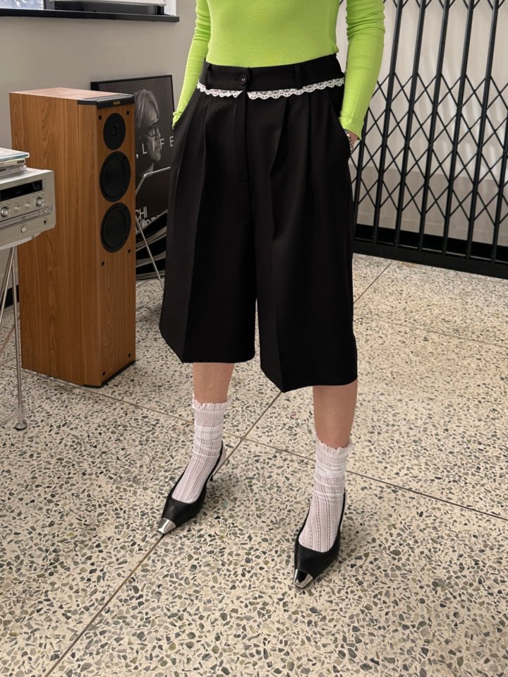 Chavi - Korean Women Fashion - #momslook - Lace Bermuda Pants - 2