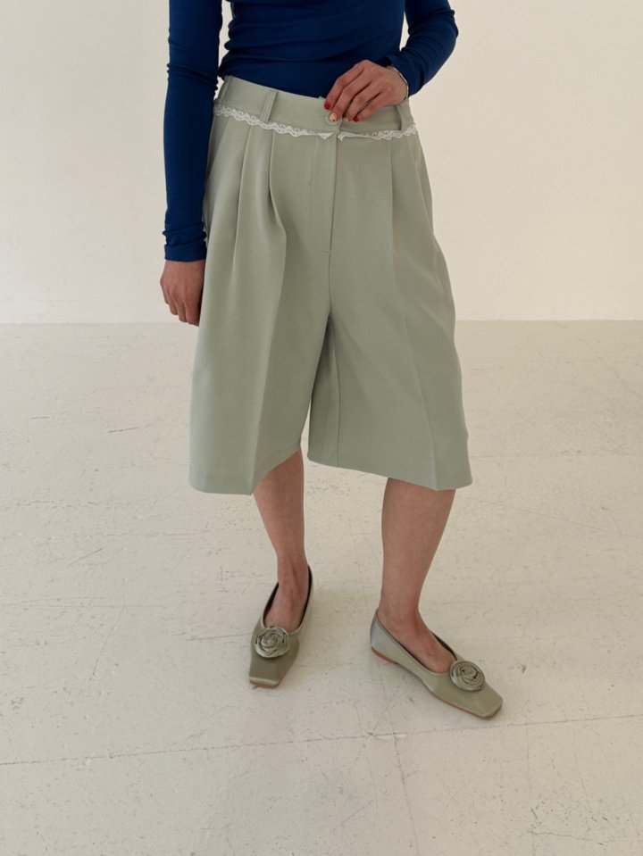 Chavi - Korean Women Fashion - #momslook - Lace Bermuda Pants - 3