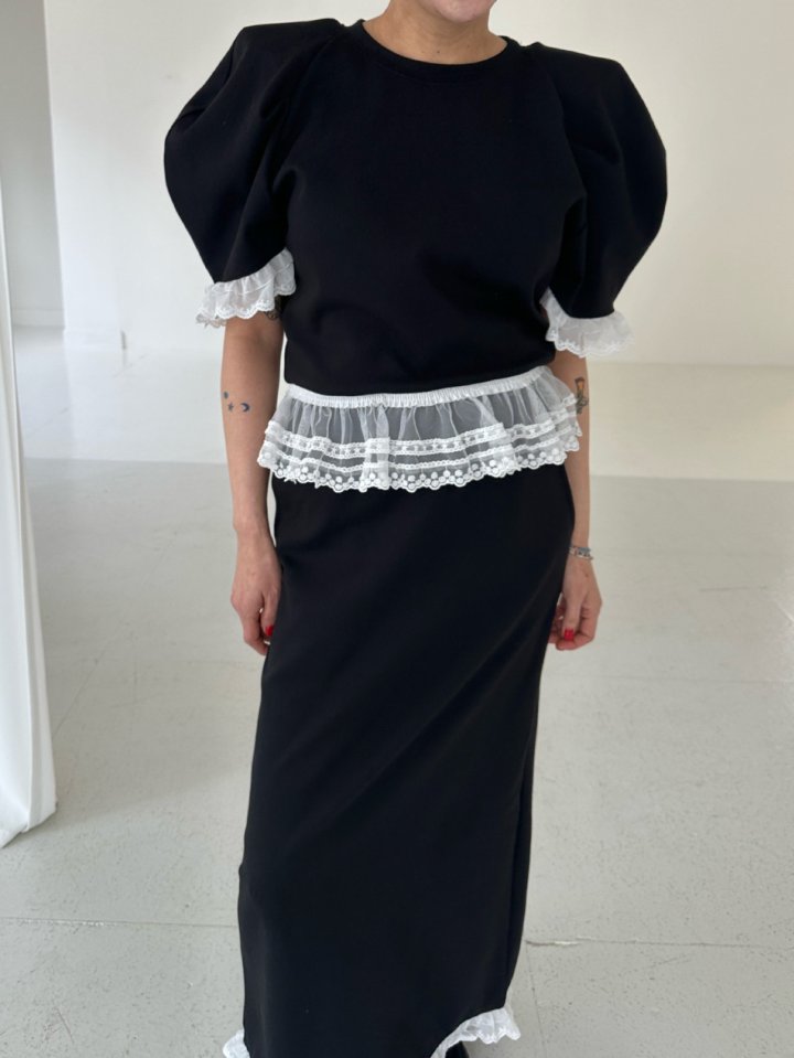 Chavi - Korean Women Fashion - #pursuepretty - Lumy Lace Top Skirt Set - 2