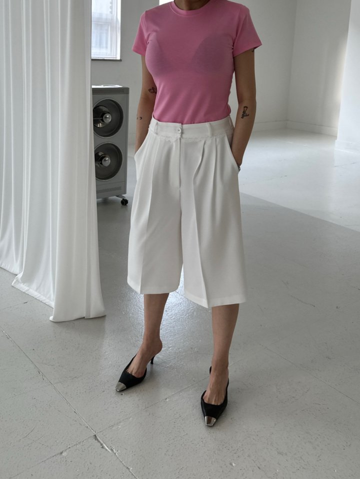 Chavi - Korean Women Fashion - #thatsdarling - New Color Basic Padded Short Sleeved Tee