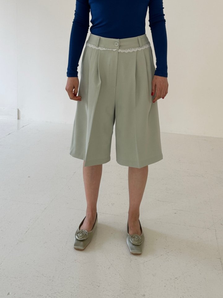 Chavi - Korean Women Fashion - #vintageinspired - Lace Bermuda Pants - 5