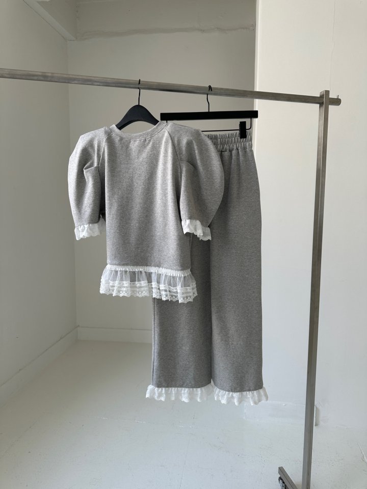 Chavi - Korean Women Fashion - #vintagekidsstyle - Lumy Lace Top Skirt Set - 2