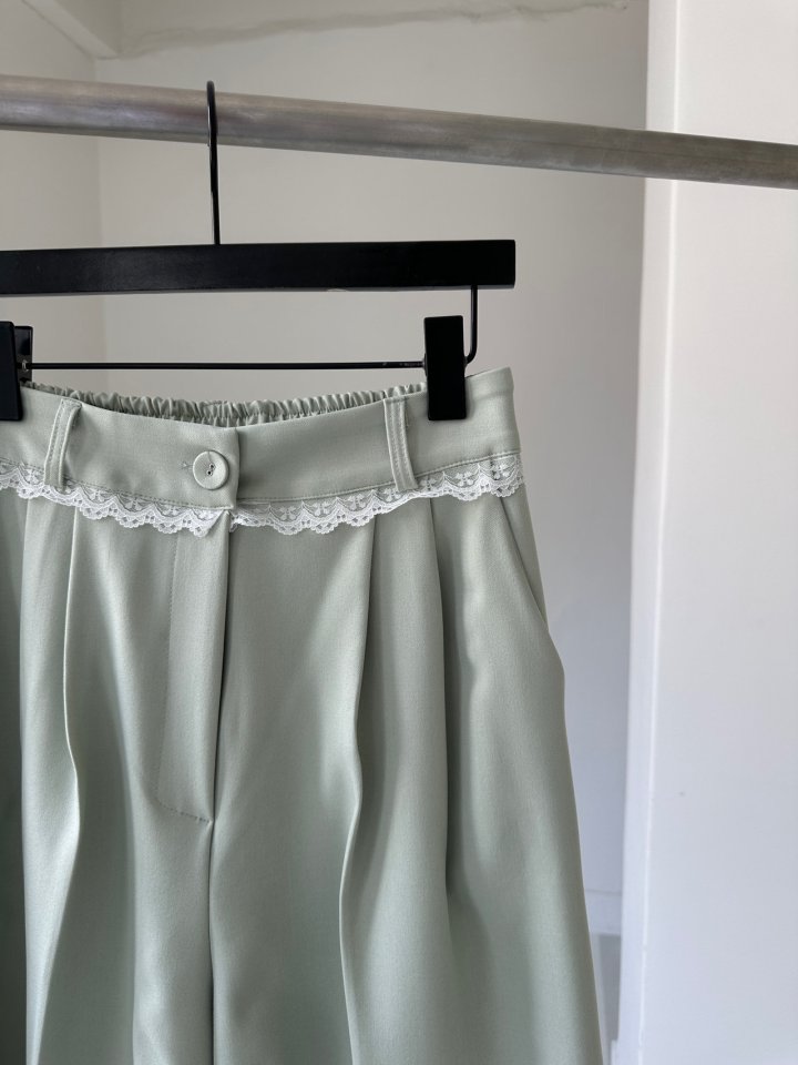 Chavi - Korean Women Fashion - #womensfashion - Lace Bermuda Pants - 3