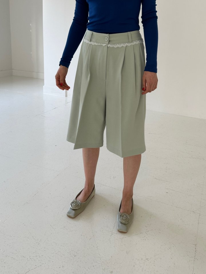 Chavi - Korean Women Fashion - #momslook - Lace Bermuda Pants - 4