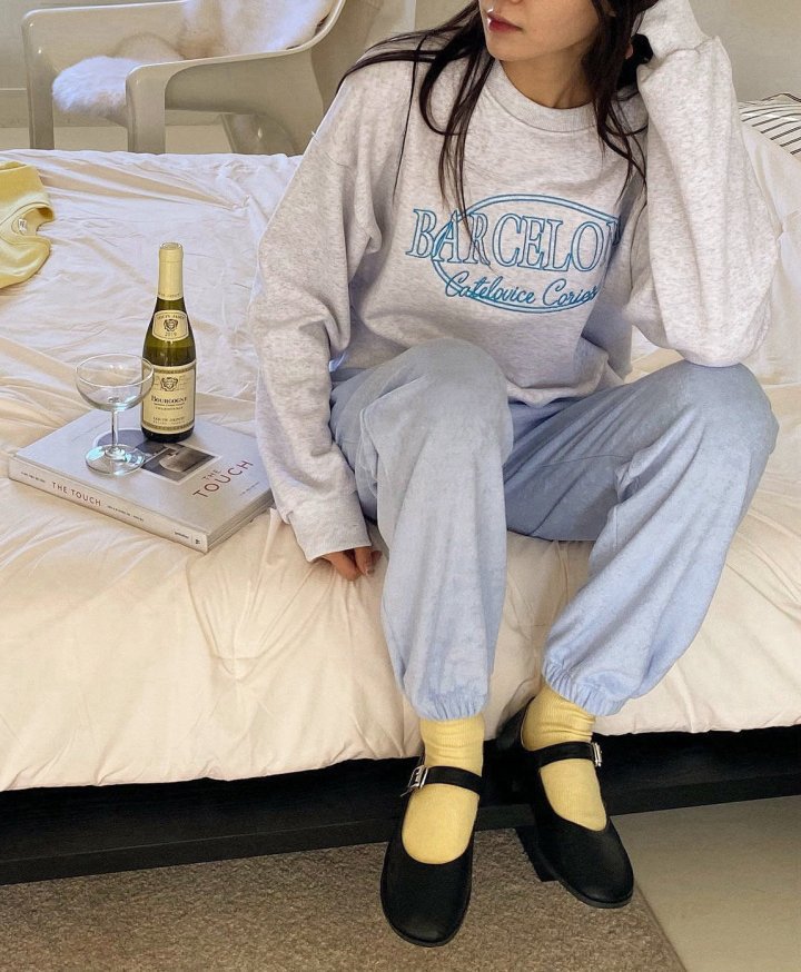 Diana - Korean Women Fashion - #momslook - Barcelona Sweatshirts - 5