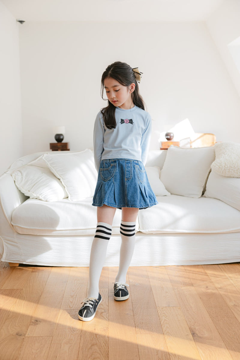 Dore Dore - Korean Children Fashion - #littlefashionista - Rose Ribbon Crop Tee - 10